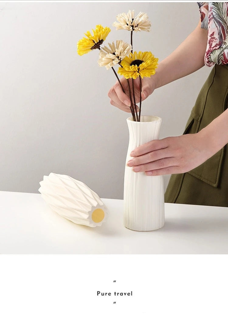 Nordic Plastic Vase – Modern Small Flower Pot for Home Decor
