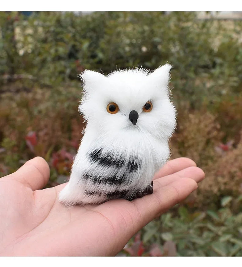 Cute Artificial White Owl – Lifelike Plush Garden Ornament, Miniature Desktop Decor & Photo Prop